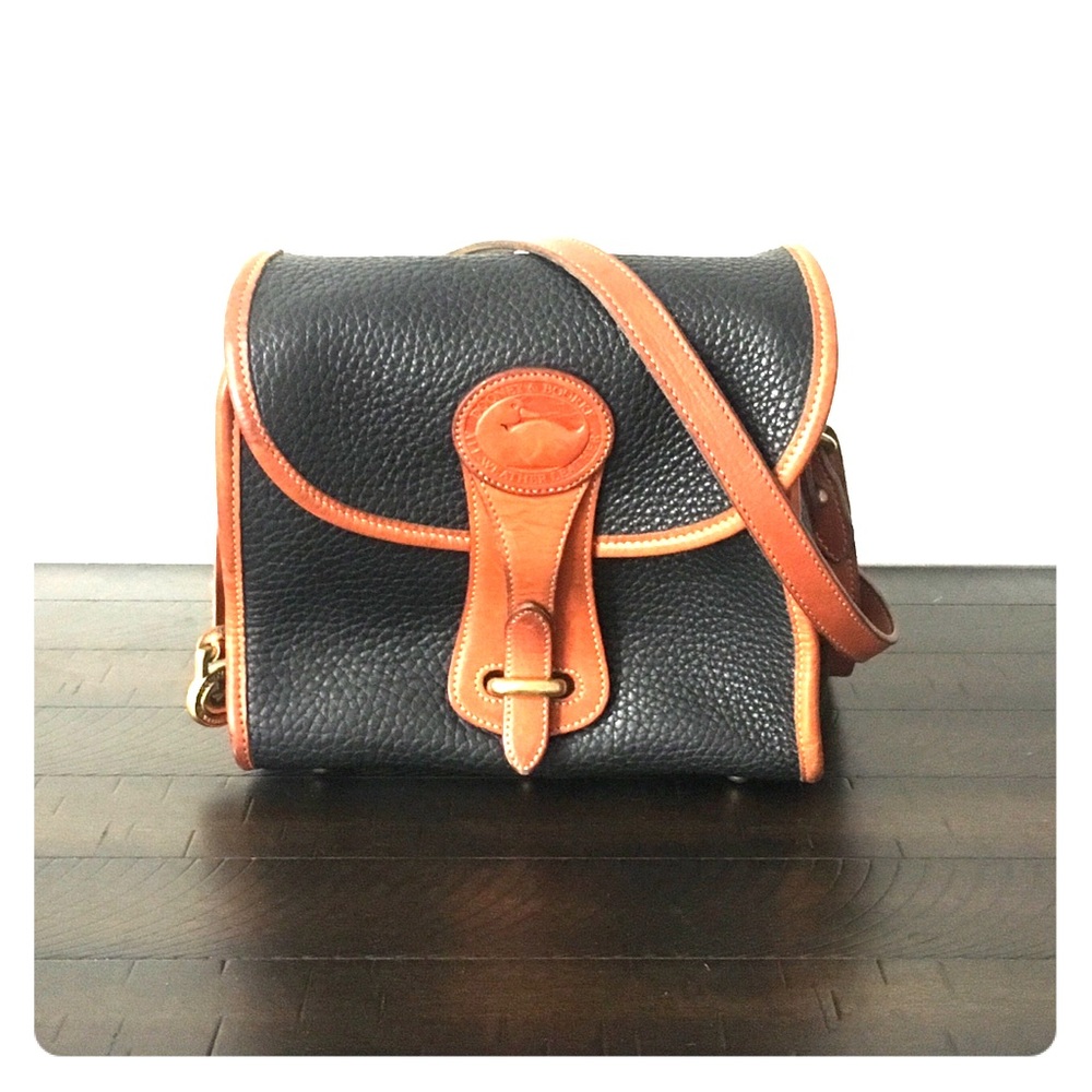 Dooney & Bourke leather shoulder bag
